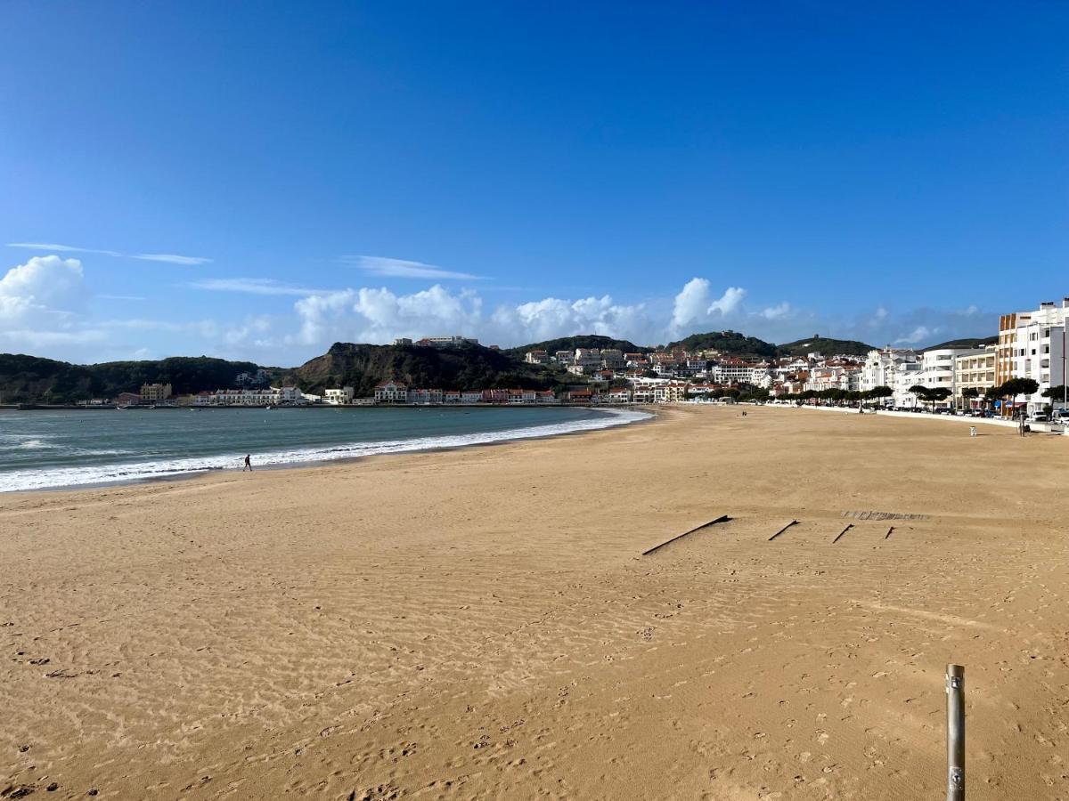 Casa Da Estacao_Sao Martinho Do Porto Apartment Bagian luar foto